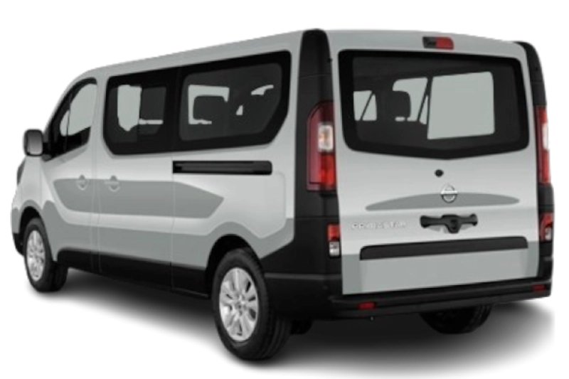 Nissan Primastar Combi - Vue arrière trois-quarts